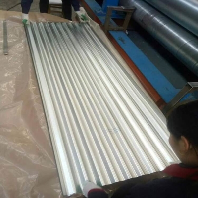 ISO14001 гофрировало гальванизированную сталь покрывает лист 508mm PPGI стальной настилая крышу